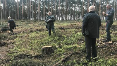 Było 31 osób i dwa psy. Jak na taką pogodę, to świetnie; myślałem, że w ogóle nikt nie przyjdzie – mówi  Bogdan Kiełbasa o niedzielnym proteście