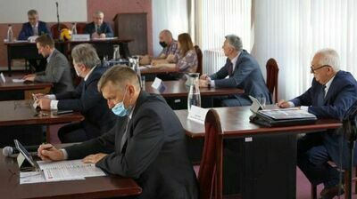 W czasie piątkowej sesji radni skorygowali zasady opłat w strefie parkowania 