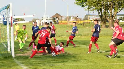 Sokół Konopnica – Unia Bełżyce 3:1. Zniszczyli plany młodzieży