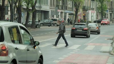 Po zmianach kierowca będzie miał obowiązek ustąpienia pierwszeństwa pieszemu wchodzącemu na przejście. Teraz pieszy ma pierwszeństwo jeśli już jest na przejściu