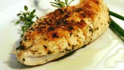 Sprawdzone dania z kurczaka. Zainspiruj się przed niedzielnym obiadem