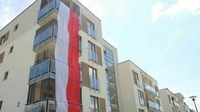 Euro 2020. Olbrzymia flaga przy Koralowej w Lublinie