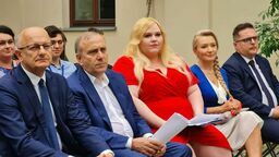 Młodzi z PO razem ze starymi wilkami. Tusk nie dojechał