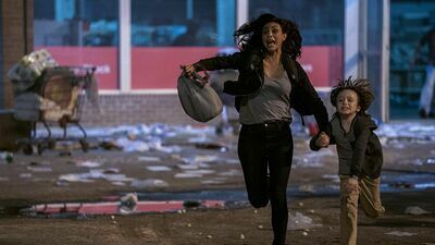 Weekend w Kinie Perła: Greenland, Sługi Boże, Ambassada