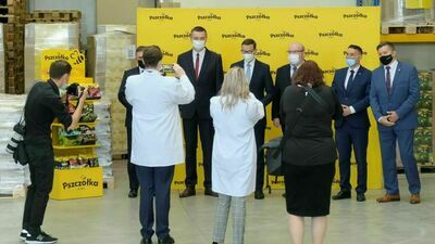 Premier w Świdniku o pieniądzach, a w Lublinie o tym, jakie cukierki dawał kolegom