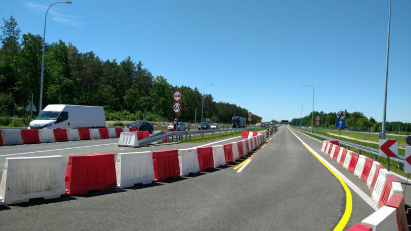 Od strony Lublina kierowcy wjadą po tymczasowym objeździe, łączącym istniejącą drogę krajową nr 19 z nowo wybudowanym odcinkiem drogi ekspresowej