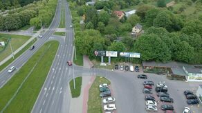 Ogłoszony przez Ratusz projekt nowego planu zagospodarowania nieco inaczej określa przeznaczenie terenów leżących bliżej ronda. Chodzi zarówno o grunty, na których stoi Biedronka i salon łazienek, ale też o sąsiadujące z nimi od północy niezabudowane działki