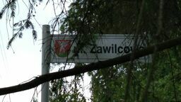 Po kilku dniach tablicę przestawiono na drugą stronę ulicy