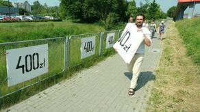 Akcja miała zwrócić uwagę na to, że w Lublinie mamy nadmiar barierek, które psują krajobraz i niemało kosztują