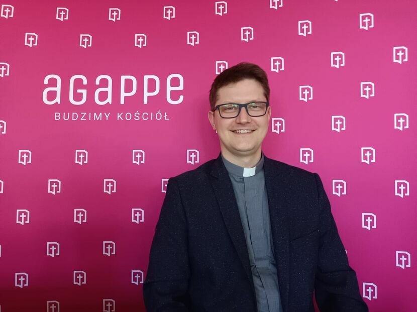 Ks. Artur Potrapeluk zapowiada, że Agappe.pl będzie narzędziem podobnym do Facebooka i Twittera