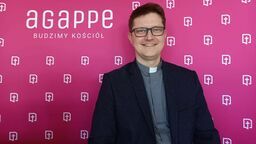 Ks. Artur Potrapeluk zapowiada, że Agappe.pl będzie narzędziem podobnym do Facebooka i Twittera