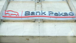 W banku pracownicy chodzą ubrani na czarno. Dlaczego?