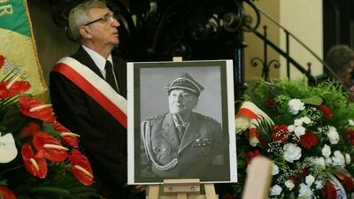 Pogrzeb płk Mariana Pawełczaka ps. Morwa "Pomimo bólu rozstania nie należy rozpaczać”