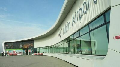 Nowe przepisy dla podróżujących. Na lotnisku trzeba będzie wypełnić specjalną kartę 