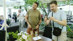 Tomasz Karolak chciał być kelnerem w Lublinie. Nie wyszło, ale zaprasza do restauracji