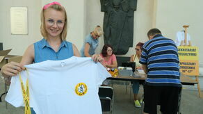 Więcej osób, które do nas przychodzą chce wesprzeć Fundusz „Idę z Tobą” – mówi Kinga Adamkiewicz z sekretariatu Pieszej Pielgrzymki Lublin – Jasna Góra.