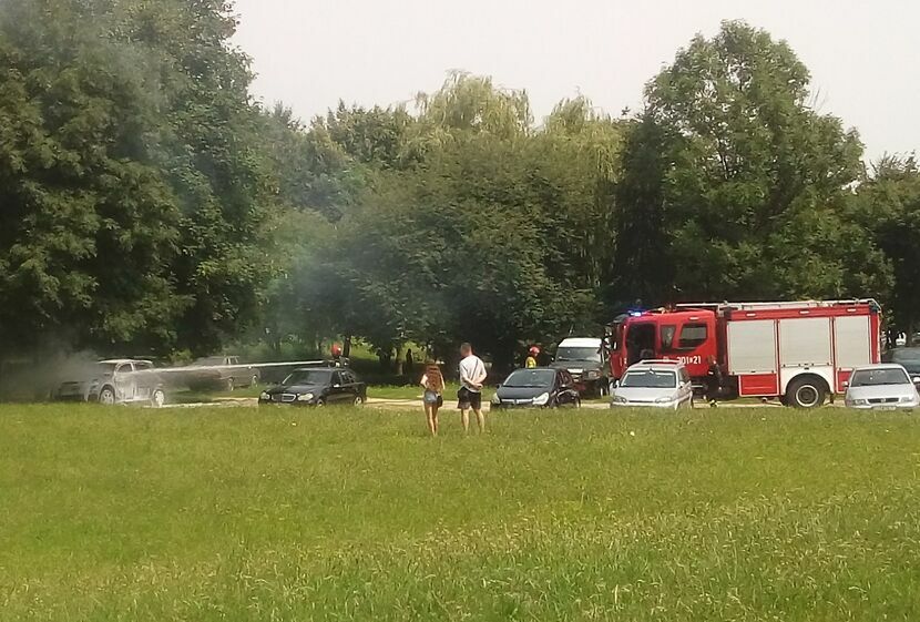 Pożar samochodu przy ul. Stokrotki w Lublinie