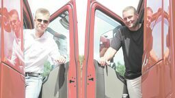 Marcin Zając, właściciel Armagedonu, podkreśla, że nie wybierał szkoły synowi: – To jego samodzielna decyzja, ale po cichu liczę, że mu się spodoba i już wkrótce to będzie firma rodzinna. – Wybierając ją, myślałem jednak o tym, że za jakiś czas będę z tatą współpracował i za jakiś czas odciążę go w pracy – dodaje Szymon Zając