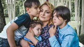 Pani Elwira z synami: Kacprem, Kubą i Kamilem