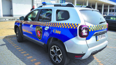 Ile zarabia strażnik miejski w Puławach? Już trzeci raz szukają chętnych do pracy