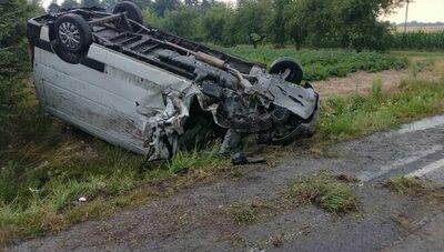 Tragedia na trasie Łęczna – Lublin. Nie żyje kierowca dostawczego renault