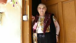 Mnie dzieci chcą wziąć do Kurowa, do Płonek, ale w swoim domu jest mi najlepiej – mówi Agnieszka Kuna