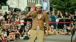 Kuglarze i linoskoczkowie. Karnawał powrócił na ulice