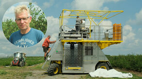 Dr Maciej Krawiec i superkombajn