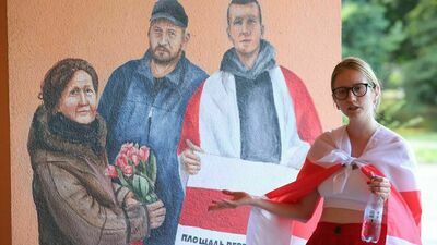 Lublin. Polityczny mural odsłonięty. Na ścianach pojawiło się dziesięć postaci [ZDJĘCIA]