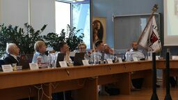 Puławscy radni w większości nie mogą narzekać na poziom rocznych dochodów. Niektórzy z nich otrzymali ponad 200 tys. zł. Dziewięcioro przekroczyło sumę 100 tys. zł