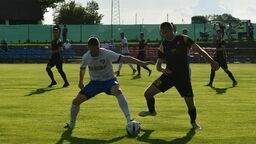 Miniony sezon był wybitnie nieudany dla Bizona Jeleniec. W meczu z Gromem Różaniec przegrał aż 0:9