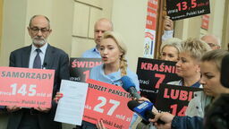 Konferencja Marty Wcisło i miejskich radnych