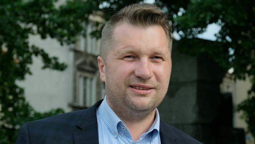 Minister Przemysław Czarnek w rozmowie z Dziennikiem Wschodnim zarzuty wobec zmiany przepisów nazywa „absurdalnymi”