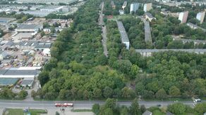 Aby zarezerwować grunty pod przedłużenie ul. Smoluchowskiego, władze miasta chcą uchwalić plan zagospodarowania, który wykluczy zabudowę pasa terenu, po którym ma biec nowa droga.