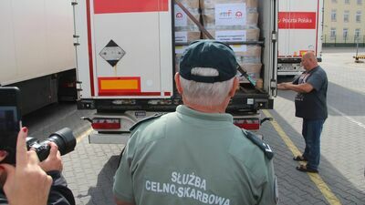 Konwój z pomocą dla Ukrainy wyruszył w środę z Białej Podlaskiej