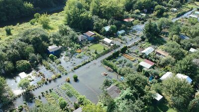 Lublin: Uprawy i altanki działkowców pod wodą. 10 hektarów rozpaczy [zdjęcia]