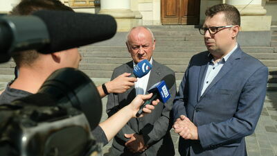 Stanisław Brzozowski (dawniej PiS, obecnie niezrzeszony) i Marcin Nowak (klub prezydencki)