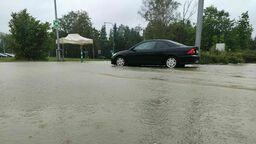 Intensywny dzień pracy strażaków w Lubelskiem w podmokłych warunkach