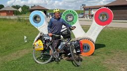 Objechanie kraju wzdłuż jego granic od dawna było moim marzeniem. Idea wsparcia zbiórki pieniędzy na warsztat dodatkowo mnie do tego zdopingowała – opowiada Mariusz Grabski