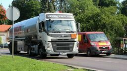 Niestety, sama obwodnica, w swoim pierwszym etapie, faktycznie może nie osiągnąć celu maksimum, jakim byłoby wyprowadzenie całego tranzytu z centrum miasta, ale z pewnością przejmie znaczną część ruchu ciężarowego.