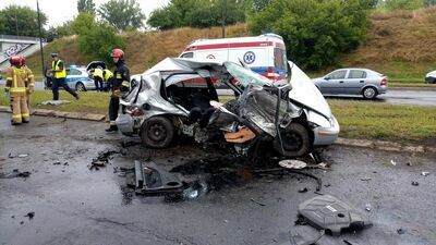 Fatalny wypadek na al. Witosa w Lublinie i uwięzione dziecko. Znamy szczegóły
