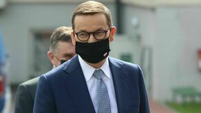 Podpalenie w mobilnym punkcie szczepień i w sanepidzie w Zamościu? Jest reakcja premiera