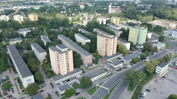 Przed 11-letnią przerwą w sprzedaży mieszkań, lokale na Tatarach można było wykupić z 85-procentową bonifikatą od ustalonej przez rzeczoznawcę wartości lokalu.