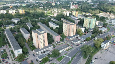 Przed 11-letnią przerwą w sprzedaży mieszkań, lokale na Tatarach można było wykupić z 85-procentową bonifikatą od ustalonej przez rzeczoznawcę wartości lokalu.