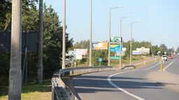 Po lewej stronie brakuje ścieżki 