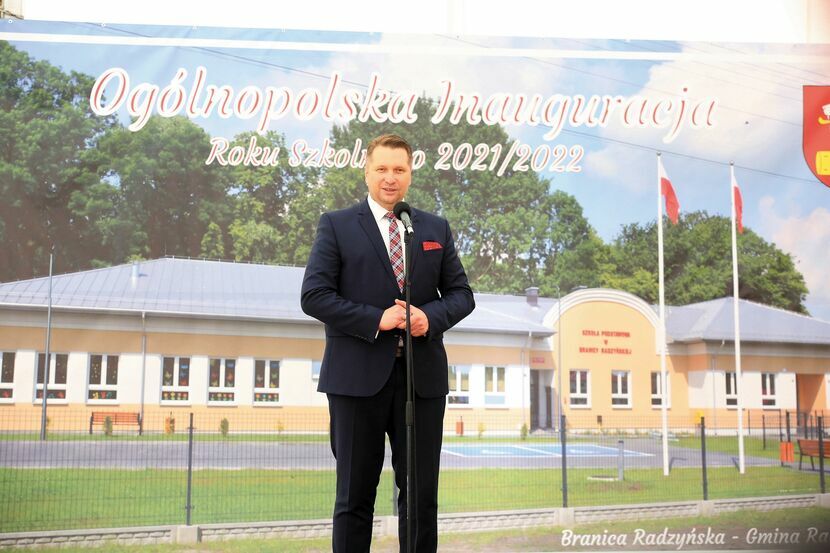 Centralne uroczystości początku nowego roku szkolnego w Branicy Radzyńskiej z udziałem premiera Mateusza Morawieckiego i ministra edukacji Przemysława Czarnka
