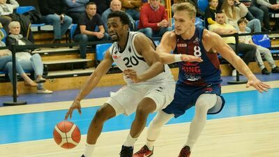 Doron Lamb (z piłką) zdobył w meczu z Kingiem aż 30 pkt