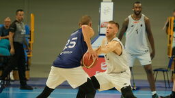 Bartłomiej Ciechociński (przodem) zaliczył znakomity występ

