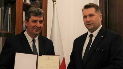 Paweł Skrzydlewski odebrał dziś nominację na rektora Akademii Zamojskiej z rąk Przemysława Czarnka