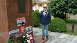 31 sierpnia, Jan Musolf przy Pomniku Wolności